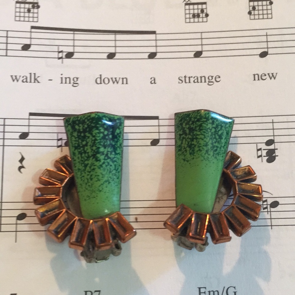 Vintage Clip On Earrings